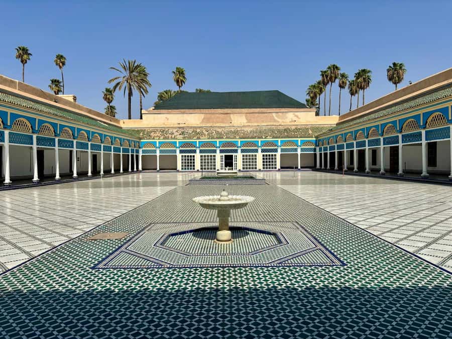 Marrakech: Bahia Palace Guided Tour with Skip-the-Line Entry - Walking through the Medina to Bahia Palace