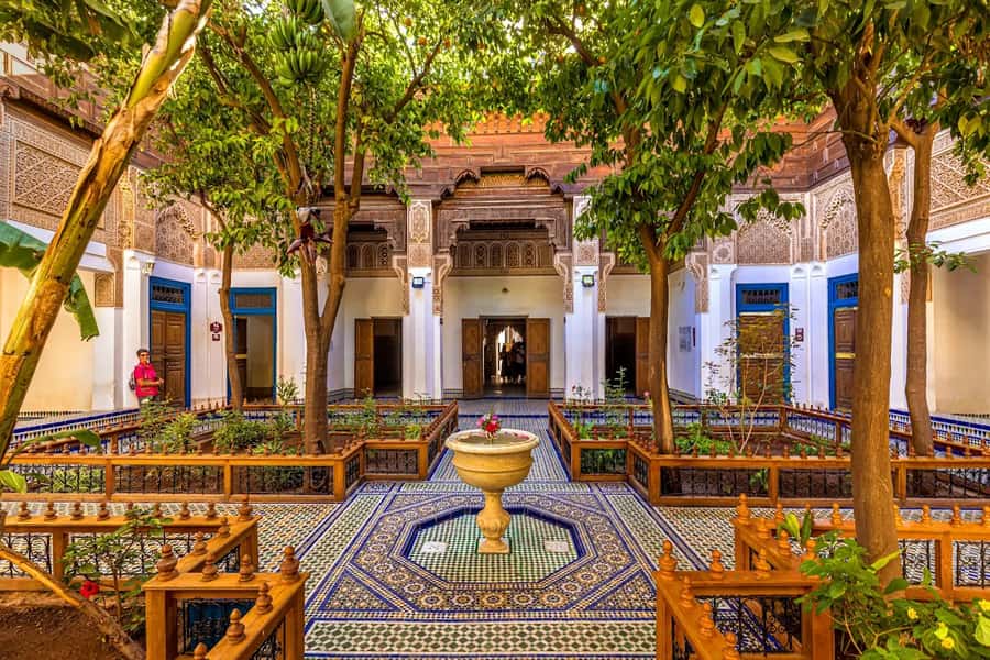 Marrakech: Bahia Palace, Saadian Tombs & Top Highlights Tour - Bahia Palace: the tour’s main architectural stop