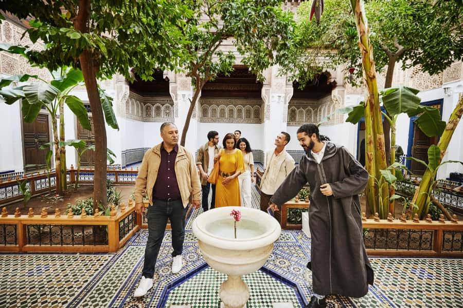 Marrakech: Bahia Palace, Saadian Tombs & Top Highlights Tour - The Medina souks and artisan workshops