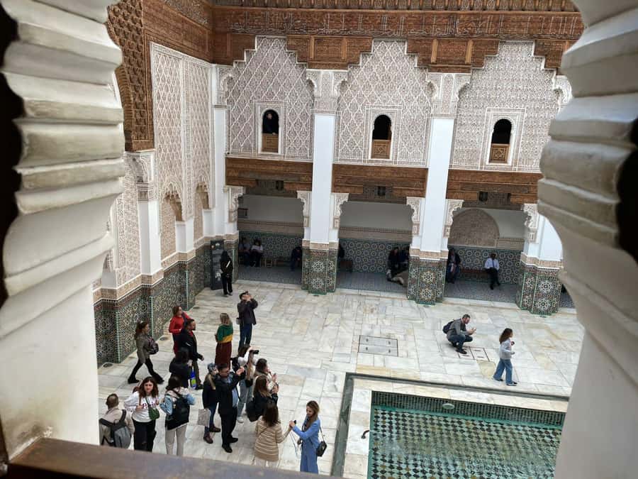 Marrakech: Ben Youssef Guided Tour with Skip-the-Line Entry - What the guides add to the visit