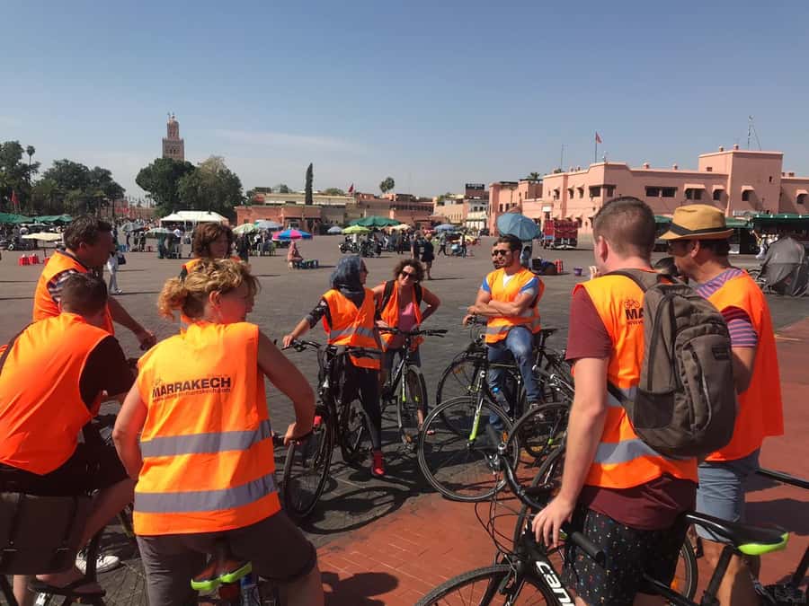 Marrakech: Bicycle Tour with a Local Guide - Why a bicycle is a smart way to see Marrakech