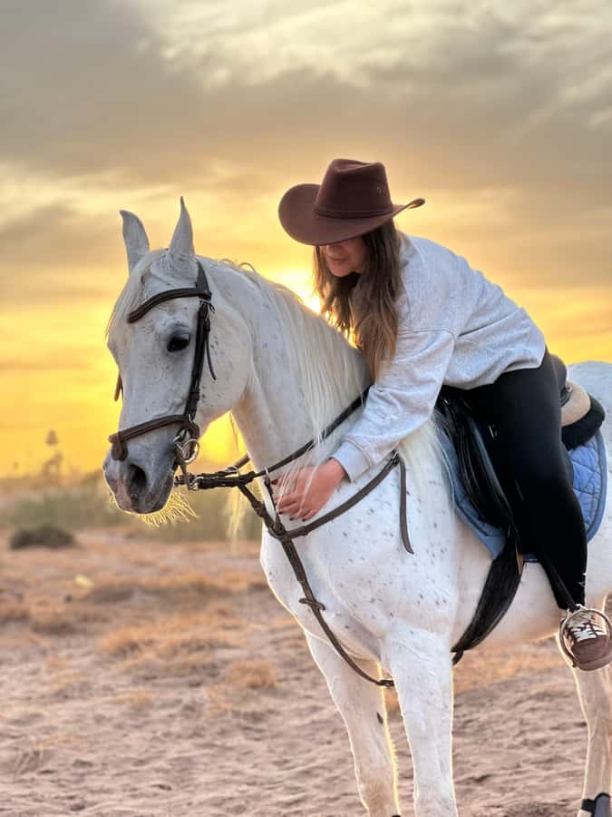Marrakech: Buggy Adventure & Horse Riding in the Palm Grove - Getting ready for the horse ride