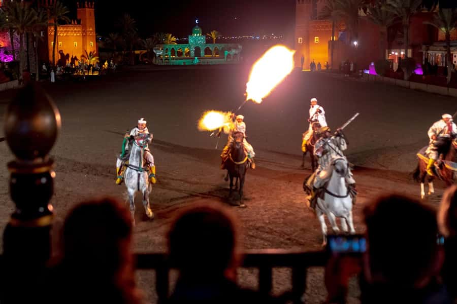 Marrakech: Chez Ali Fantasia Folklore Show & Moroccan Dinner - A 20-minute ride from Marrakech to a theatrical desert camp