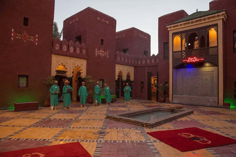 Marrakech: Chez Ali Fantasia Folklore Show & Moroccan Dinner - The Fantasia horse show and powder games