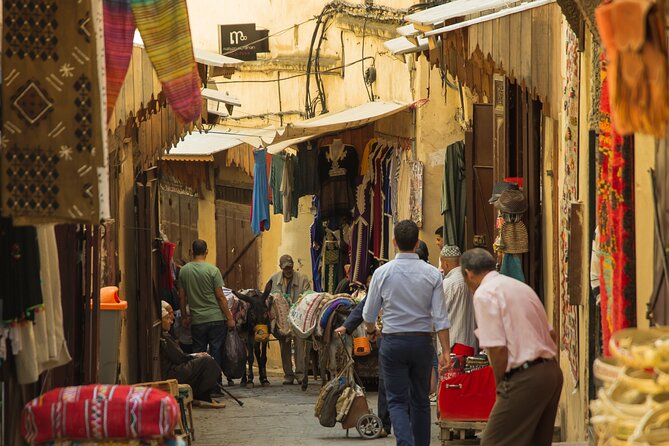 Marrakech City Tour by Abdel : Morning & Afternoon Options - Souk Semmarine and the working market lanes