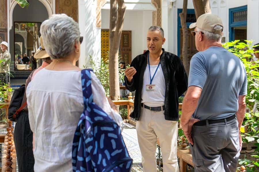 Marrakech City Tour, Private Fullday with Luxury Car - Local snacks and a pause in Marrakech