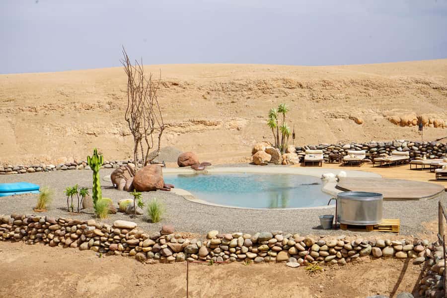Marrakech: Day Pass in The Desert, swimming pool and lunch - The Lalla Takerkoust stop and mint tea