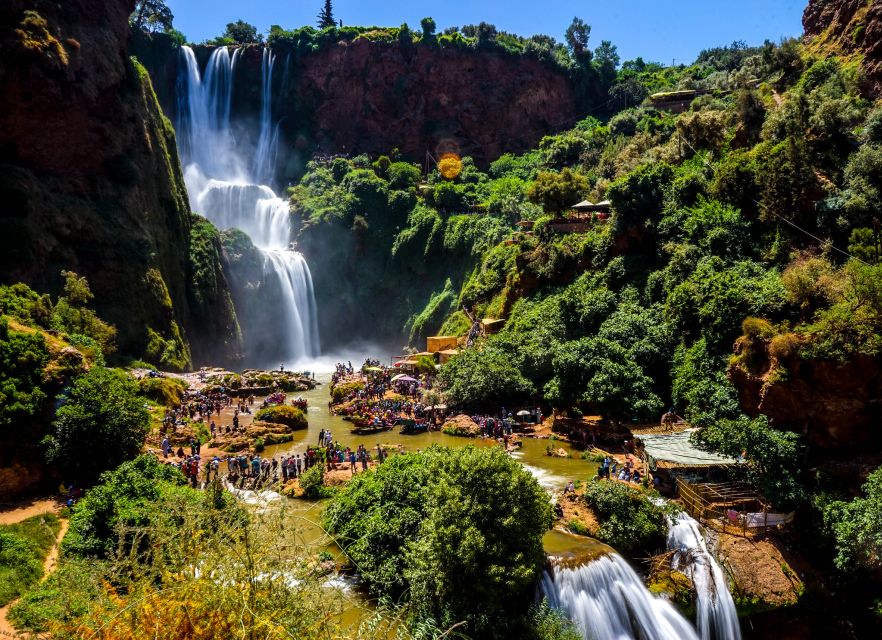 Marrakech: Day Tour to Ouzoud Waterfalls with Boat Trip - What the walking route feels like