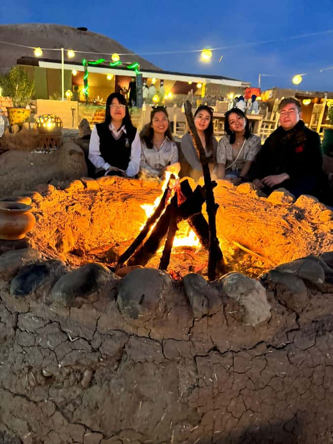 Marrakech: Desert Tour with Dinner, Show and Camel Ride - Guides, drivers, and the human side of the trip