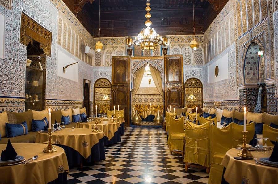 Marrakech: Dinner Show at Dar Essalam Restaurant - The rooms, tables, and seating question