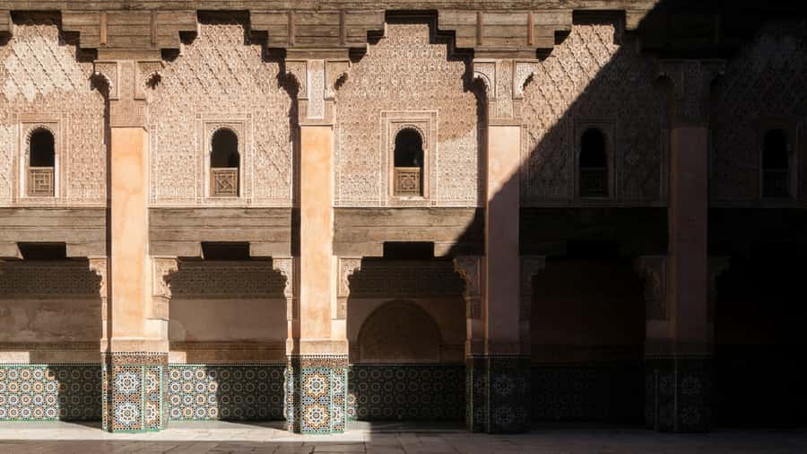 Marrakech: Guided City and Gardens Highlights Tour - Menara Garden and the final Atlas Mountain views