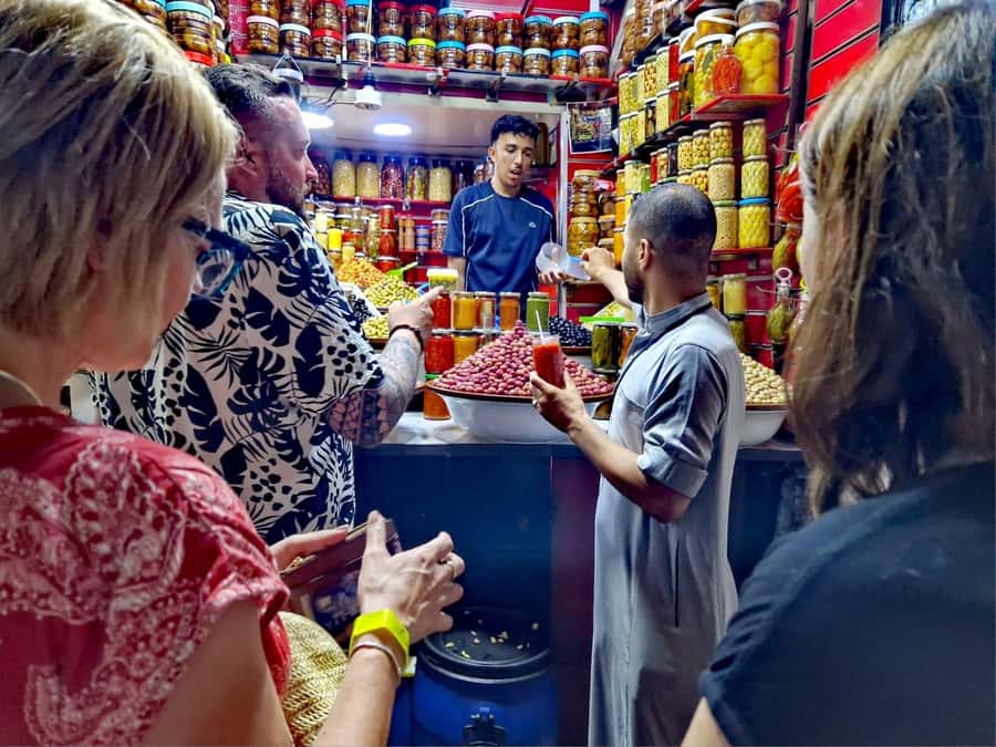 Marrakech: Guided Tour by Night - Weather, timing, and comfort