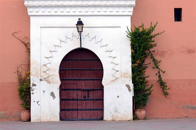 Marrakech Historical and Cultural Tour - Half Day City Tour - Bab Agnaou and the approach to Koutoubia