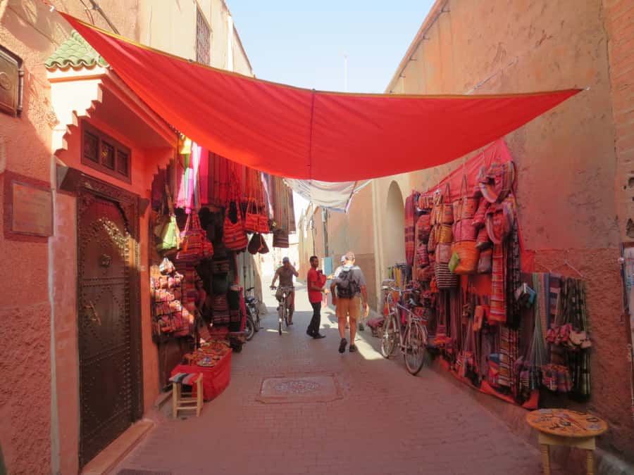Marrakech: Historical Discovery Tour - Walking pace, timing, and comfort