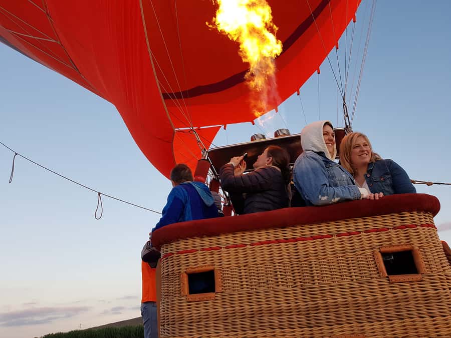 Marrakech: Hot Air Balloon Ride with Traditional Breakfast - Landing and the post-flight ceremony