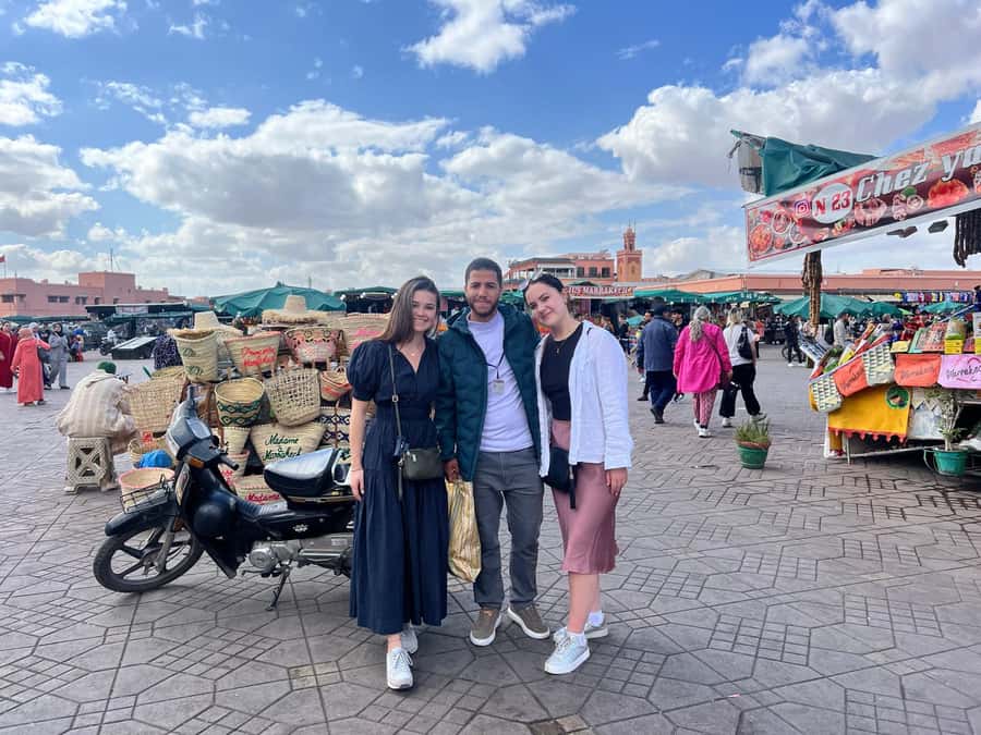 Marrakech Inviting shop around with your local guide - Starting at Argana and crossing Jemaa el Fnaa