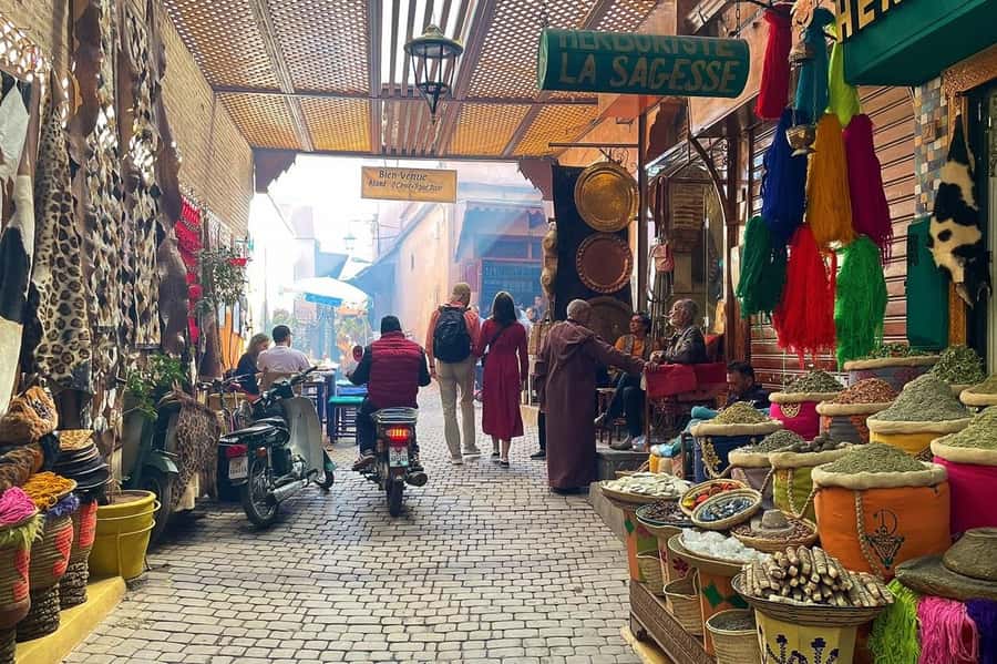 Marrakech: Medina and Souks Walking Tour - Rooftop tea after the lanes