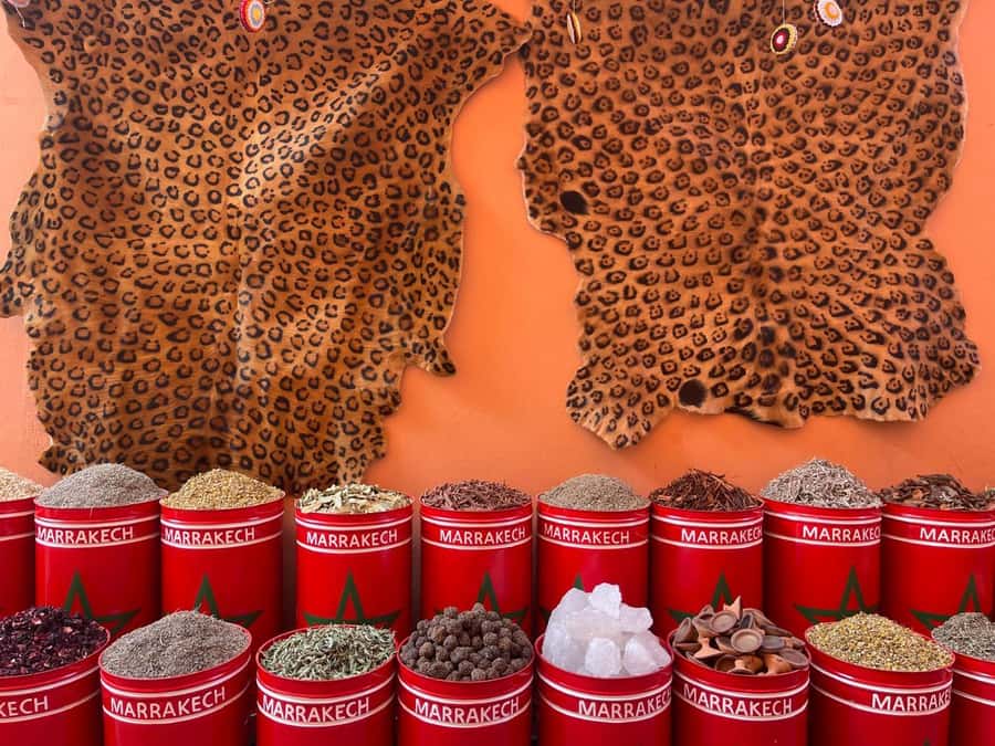 Marrakech: Medina Souks, Hidden Markets and Shopping Tour - Price, pace, and what to bring