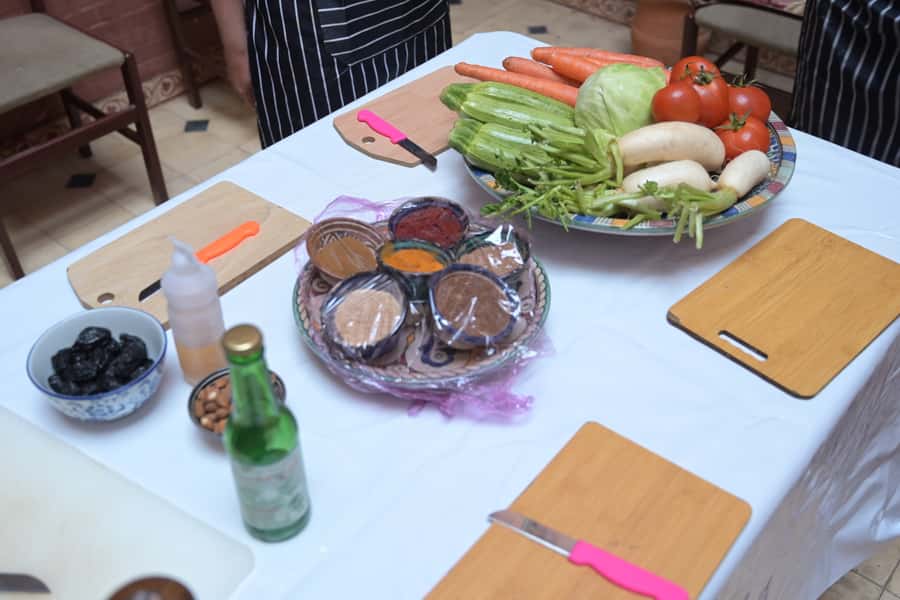 Marrakech: Moroccan Cooking Class for vegetarians and vegan - From Andalusia Restaurant into the Medina
