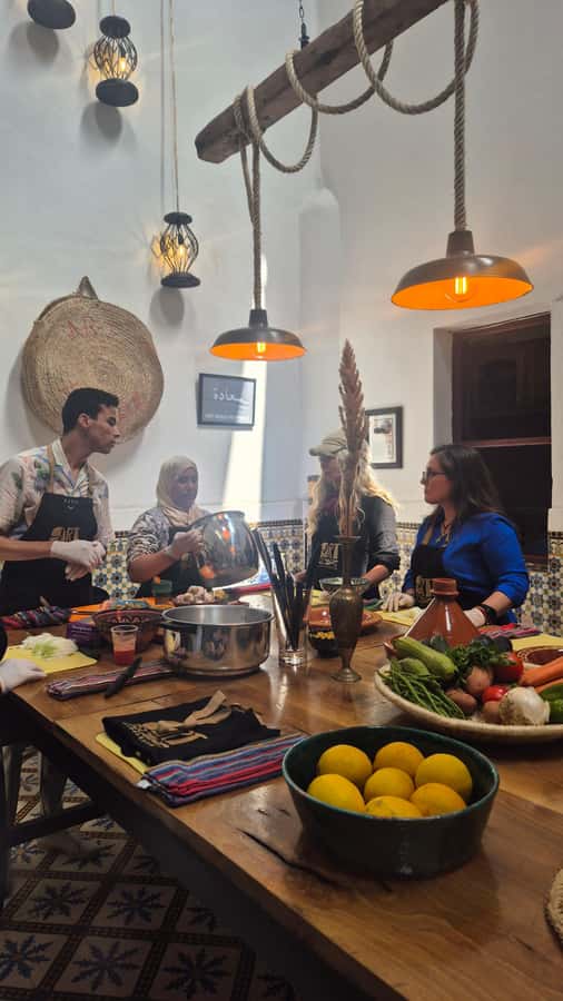 Marrakech: Moroccan Cooking Class with Amazing Local Chef! - Meeting the chefs and learning family traditions