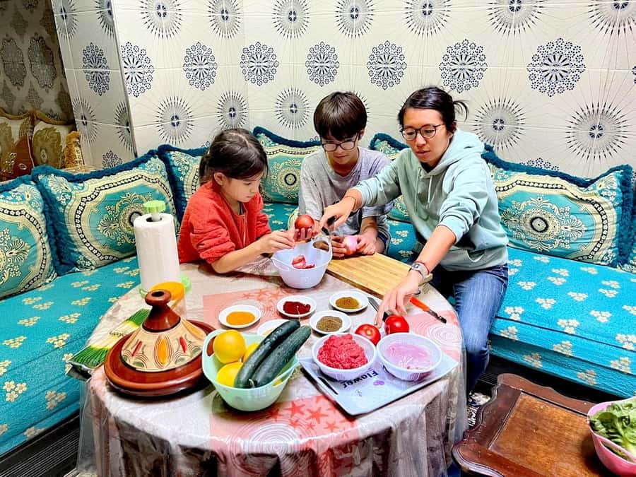 Marrakech: Moroccan Cuisine Cooking Class in Local Home - Finding Riad Les Etoiles Berberes