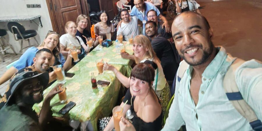 Marrakech Night Street Food Tour / Taste The Real Marrakech - Chfnj, tea, juices, and the sweet finish