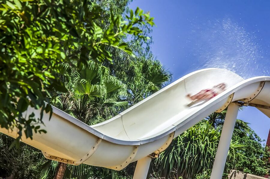 Marrakech: Oasiria Water Park Entrance Ticket - Food, drinks, and entertainment