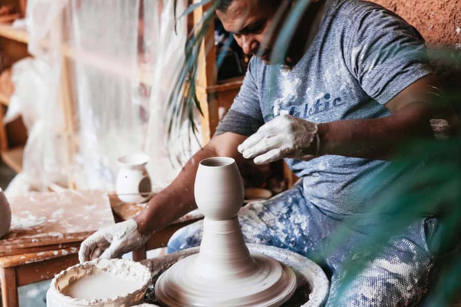 Marrakech: Pottery Workshop with Moroccan Tea - Moroccan tea gives the class a welcome pause
