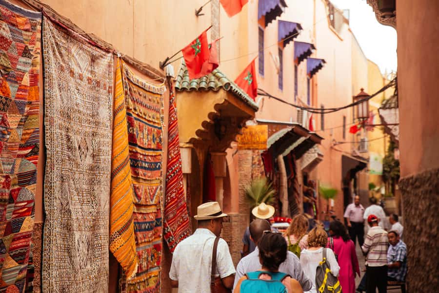 Marrakech: Private Souks Tour with Tea and Traditional Snack - Tea, msemmen, and a short pause