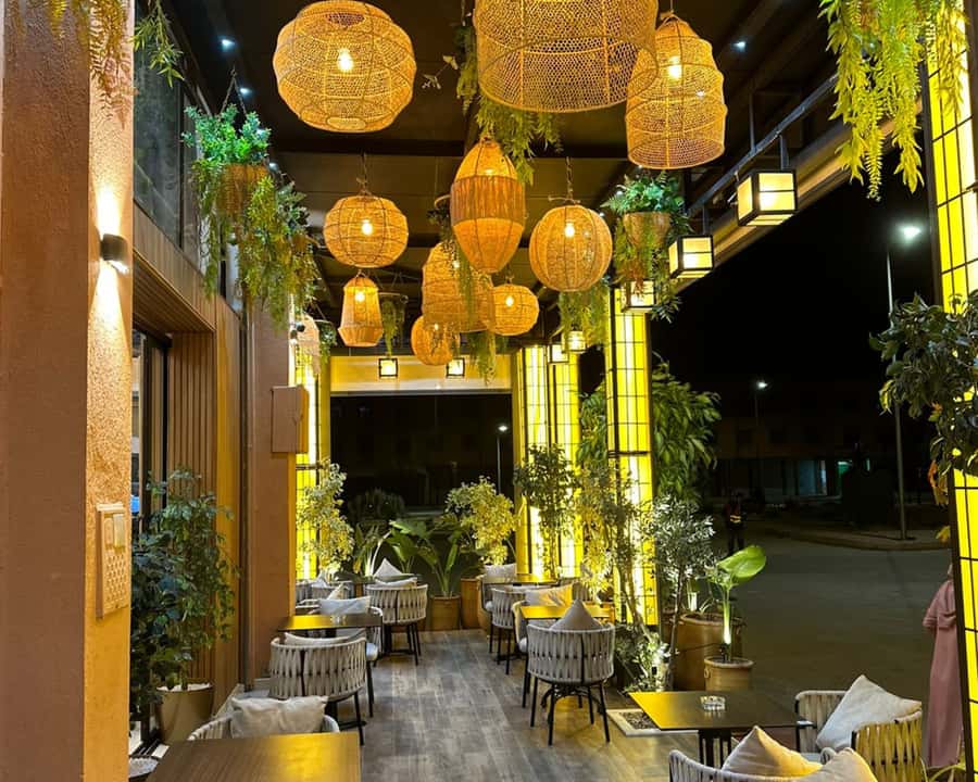 Marrakech: Restaurant Dinner Experience with Hotel Pickup - Choosing between the Moroccan, international, and fish menus
