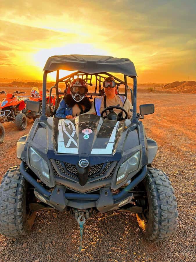 Marrakech : Ride buggy in the desert of the palm grove - A short safety briefing before the first track