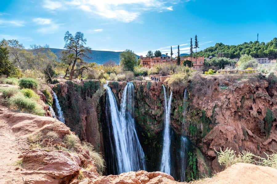 Marrakech to Ouzoud waterfalls day tour - Guide & boat ride - Guide quality and the pace of the walk