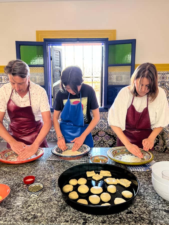 Marrakech: Traditional Moroccan Crepes & Bread Cooking Class - Three Moroccan breads, three different techniques