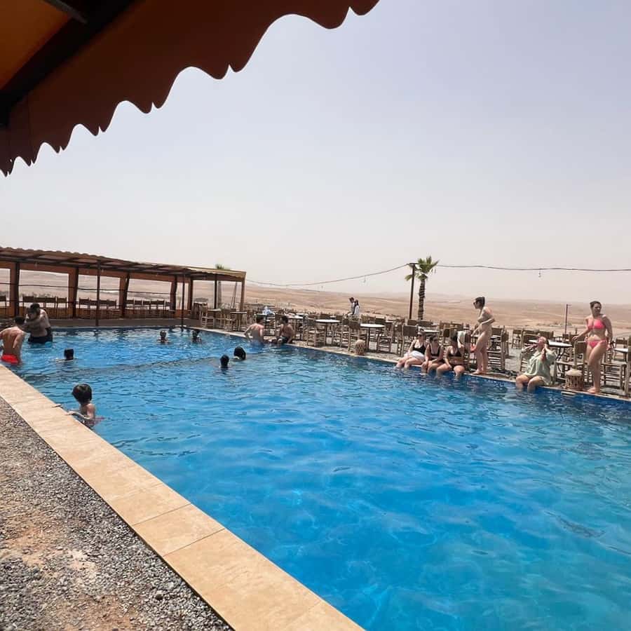 Marrakesh: Agafay Desert Tour with Lunch and Swimming Pool - The return to Marrakech