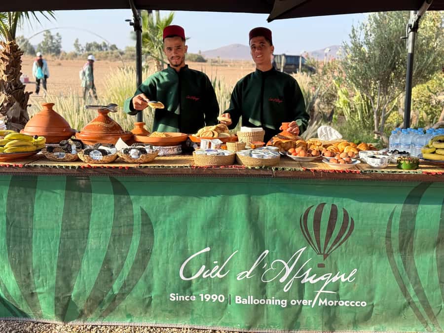Marrakesh: Early Morning 40-Minute Balloon Flight - The landing and return to camp