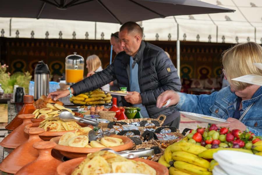 Marrakesh: Early Morning 40-Minute Balloon Flight - A Moroccan breakfast after the flight