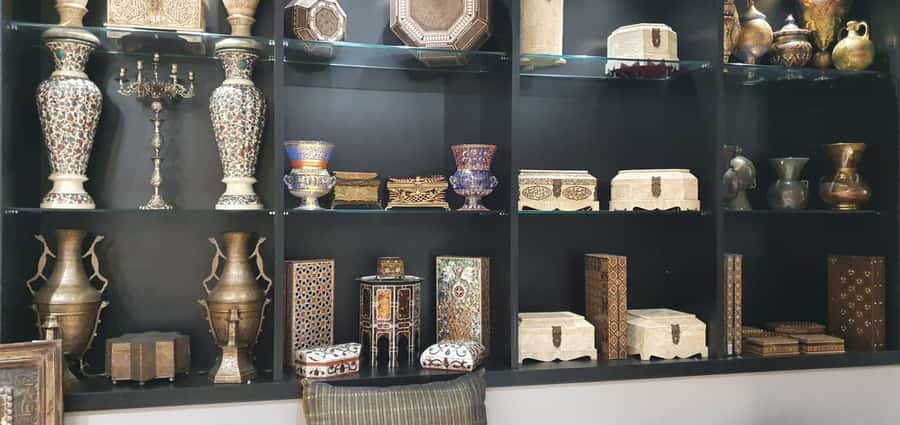 Marrakesh: Guided Souk Shopping Tour with a Local Guide - Learning how to bargain without losing your patience