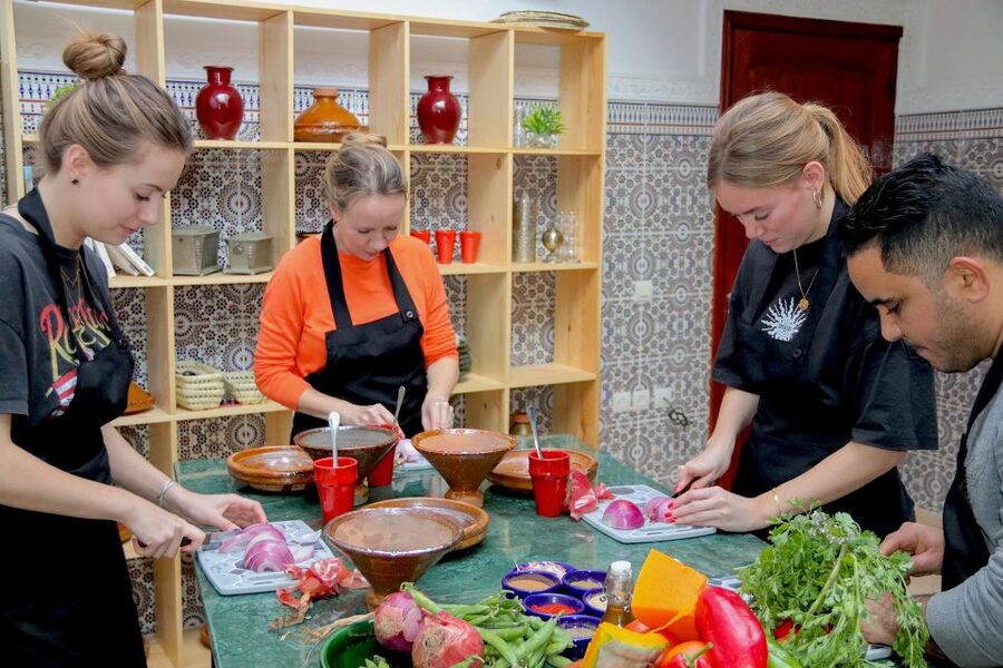 Marrakesh: Moroccan Dishes Cooking Class with a Local Chef - Culture and conversation while the pots cook