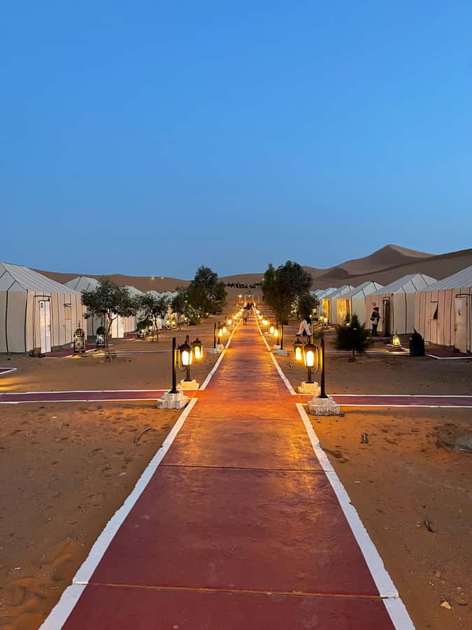 Merzouga: 1-Night in the luxury camp. camel ride & Dinner - Should you book the Merzouga overnight camp?