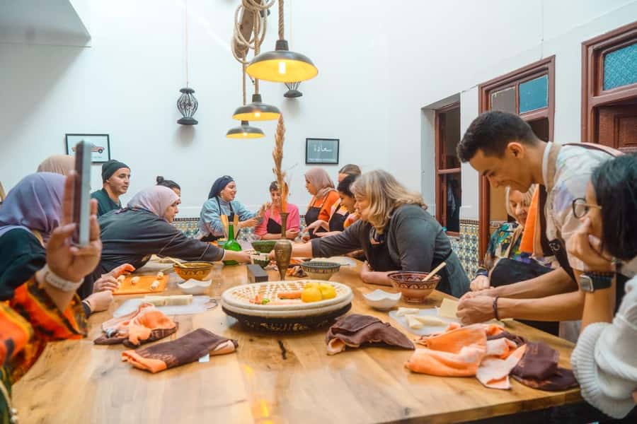 Moroccan Food Cooking Class with a Local Chef in Marrakech - Starting with Moroccan mint tea