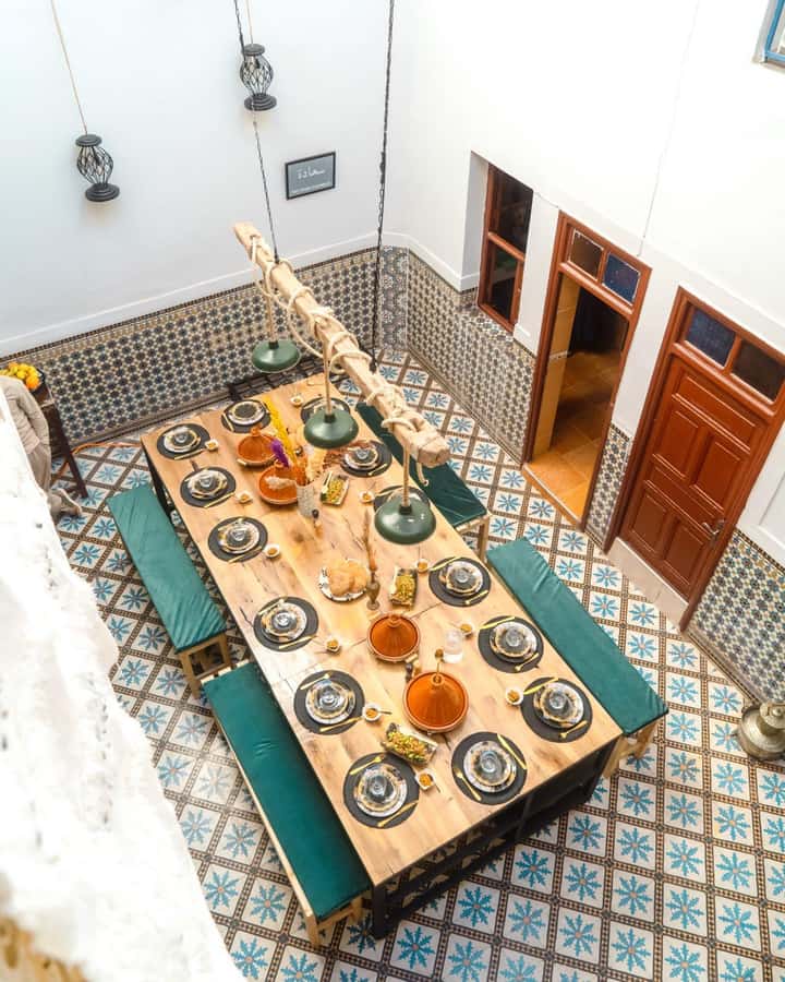 Moroccan Food Cooking Class with a Local Chef in Marrakech - Food stories while the pots cook