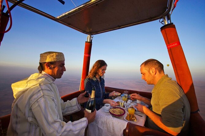 Morocco 8-Night Tour: Chefchaouen, Desert & Hot Air Balloon - Fez in short, concentrated visits