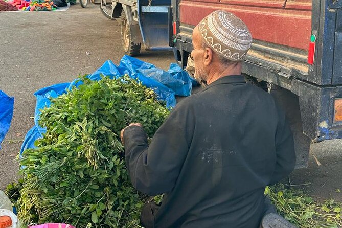 Old local Market visit+Moroccan cooking class with a local family - Price, timing, and practical value