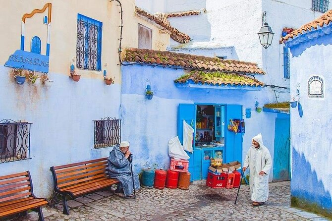 Private day trip to Chefchaouen from Fez - Lunch in a traditional restaurant, at your own cost