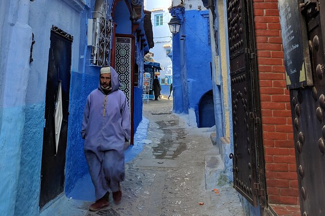 Private Full Day Trip To Chefchaouen From Fez - First Impressions in Chefchaouen’s Blue Medina