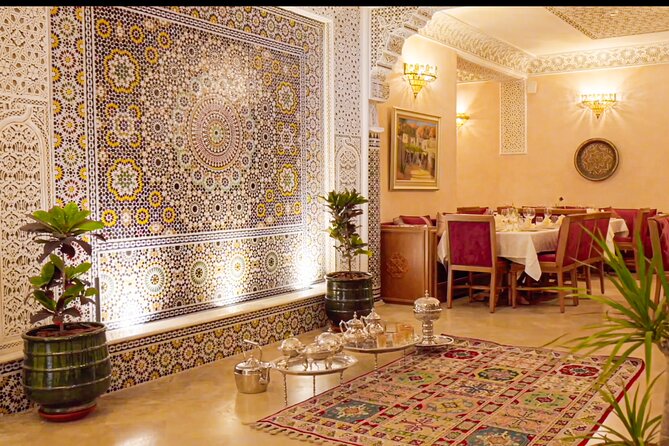 Private Guided Tour of Casablanca Including Mosque Entrance - Arab League Park and the Central Marketplace
