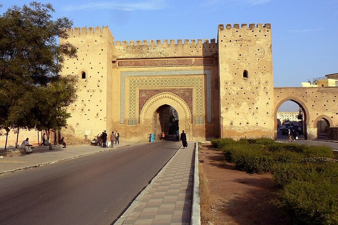 Private guided tour of Fez with lunch from Casablanca - Bab Boujloud: the best first step into the medina