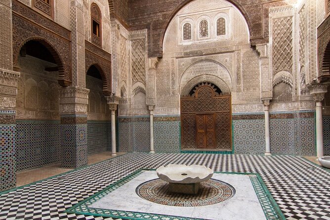 Private guided tour of Fez with lunch from Casablanca - Lunch at a traditional Moroccan restaurant