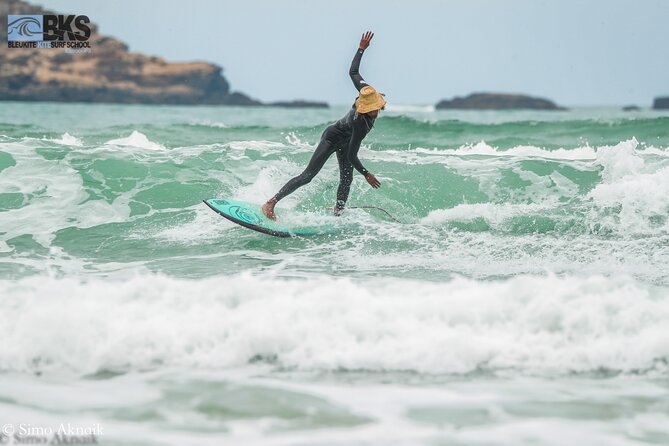 Private Surf Lesson - Equipment, changing, and what the price covers