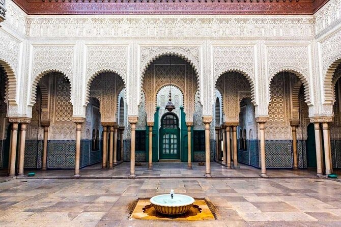 Private Tour of Casablanca with Round Trip Airport Transfer - Old Medina, Place Marishal, and United Nations Square